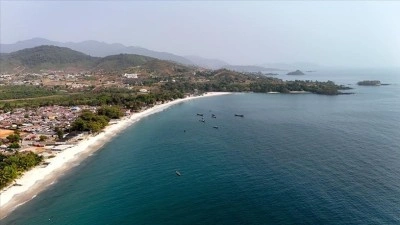 Batı Afrika'nın "incisi" Freetown sahili dron ile g&ouml;r&uuml;nt&uuml;lendi