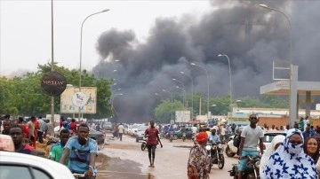 Batı Afrika'daki güç mücadelesi darbelerin önünü açıyor