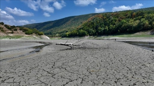Batı Karadeniz'de kuraklık Hasanlar Barajı'ndaki su seviyesini düşürdü