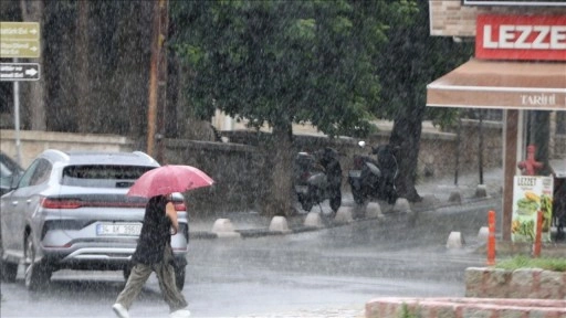 Batı Karadeniz'in iç kesimleri için gök gürültülü sağanak uyarısı