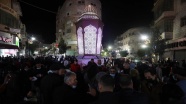 Batı Şeria'daki Ramallah kentinin merkezi dev ramazan feneriyle aydınlandı