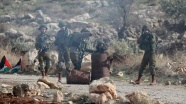 Batı Şeria'daki sözde barış planı protestolarında 97 Filistinli yaralandı