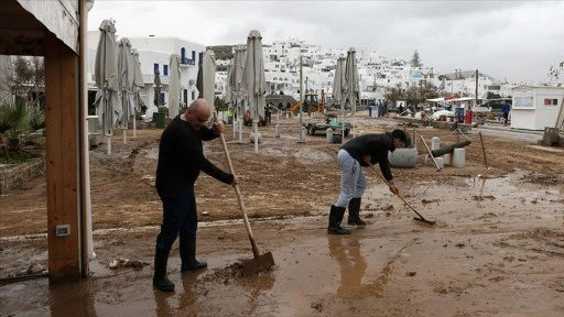Batı Yunanistan'da olumsuz hava koşulları nedeniyle olağanüstü hal ilan edildi