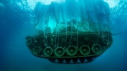 Batırılan 45 tonluk tank su altında Güvercin Adası&#039;na taşındı