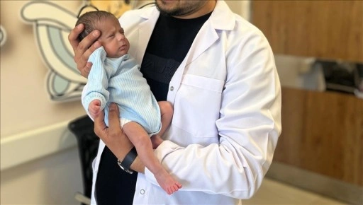Batman'da 905 gram doğan Sevda bebek 2 aylık tedaviyle hayata tutundu
