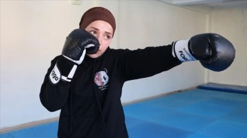Batmanlı Melek milli forma için Wushu Kung Fu Türkiye Şampiyonası'na hazırlanıyor