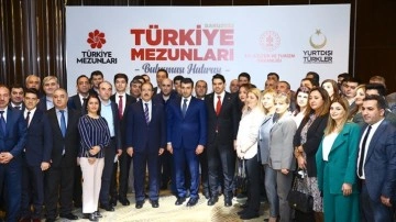 Baykar Teknoloji Lideri Bayraktar, Azerbaycan'da Türkiye mezunları ile buluştu
