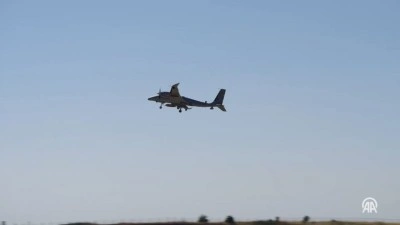 Bayraktar AKINCI, TOLUN-P g&uuml;d&uuml;ml&uuml; m&uuml;himmatıyla hedefini tam isabetle vurdu