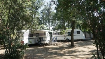 Bayram tatili ve yaz sezonu öncesi çadır ve karavanlara talep arttı