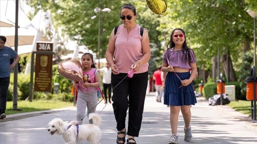 Bayramda Ankara'da kalanlar Gençlik Parkı'nda vakit geçirdi