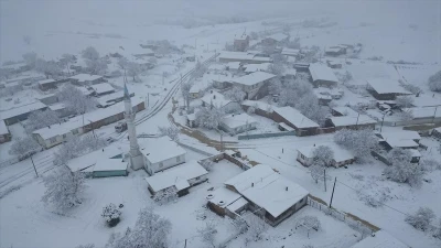 Bazı illerde kar etkili oluyor