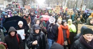 Belçika&#039;da 70 bin kişi iklim için yürüdü