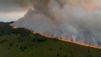 Bel&ccedil;ika ve Yunanistan'da orman yangını