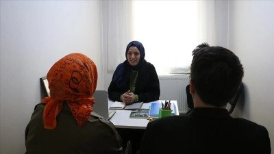 Belediyenin "Aile Yılı"nda kurduğu dernekle yuvaların dağılması &ouml;nleniyor