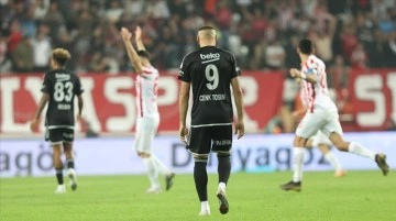 Beşiktaş deplasmanda Antalyaspor'a 3-2 yenildi