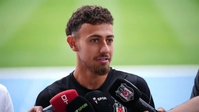 Beşiktaş'ın yeni transferi İlhan Fakılı, basın mensuplarının sorularını cevapladı