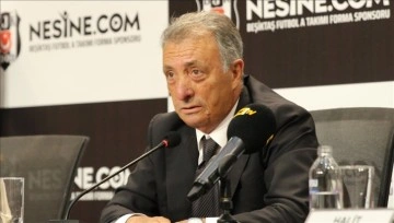 Beşiktaş Kulübü Başkanı Çebi: Transferin sonuna geldik. Çok iyi çalıştık ve yol aldık