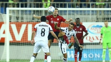 Beşiktaş, Neftçi deplasmanında 3 golle kazandı