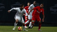 Beşiktaş özel maçta Antalyaspor'a yenildi
