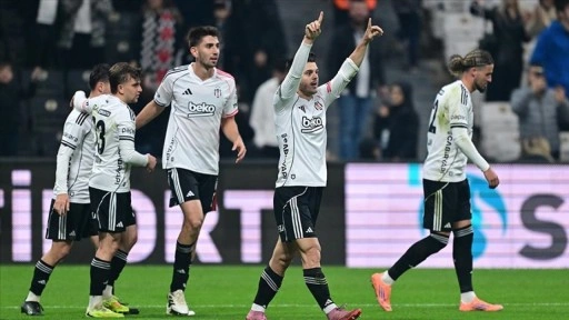 Beşiktaş sahasında 4 ma&ccedil; sonra kazandı