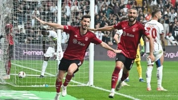 Beşiktaş, sahasında Gaziantep FK'yi 2-0 mağlup etti