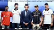 Beşiktaş'ta 4 futbolcu imzayı attı
