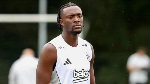 Beşiktaş'ta yeni transfer Tammy Abraham, takımla ilk idmanına çıktı