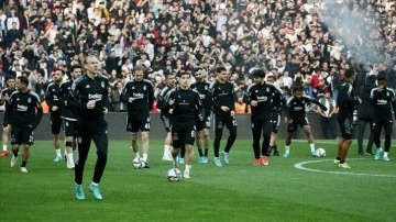 Beşiktaş'ın Aytemiz Alanyaspor maçının kamp kadrosu belli oldu