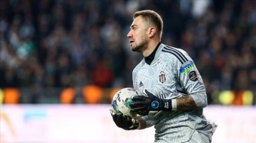 Beşiktaş'ta kaleci Mert Günok tecrübesini gösterdi