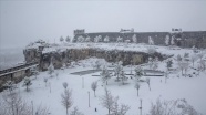 &#039;Beyaz örtü&#039; Diyarbakır&#039;ın tarihi mekanlarında güzel görüntü oluşturdu