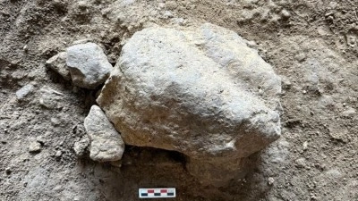 Bilecik'teki mağarada binlerce yıl &ouml;ncesine ait kaplumbağa heykelcikleri bulundu