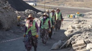 Binlerce yıllık tarihin gün ışığına çıkarılmasına kadın işçilerden katkı