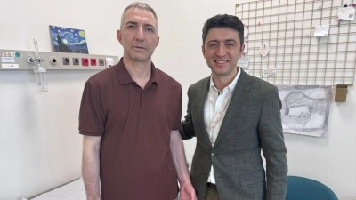 Bir kolu b&uuml;k&uuml;l&uuml;, eli kapalı olan fel&ccedil;li hasta el cerrahisiyle sağlığına kavuştu