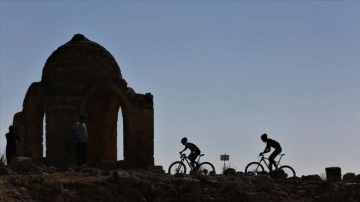 Bisikletçiler Dara Antik Kenti’nde yarıştı