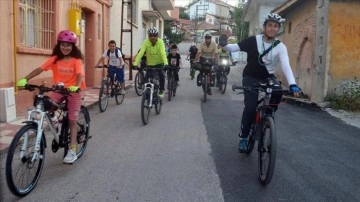 Bisikletle 10 yıldır dünya turu yapan 'Demir Atlı Adam' Amasya'da çocuklarla buluştu