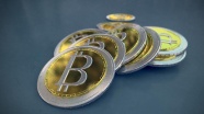 Bitcoin yüzde 30'un üzerinde düştü