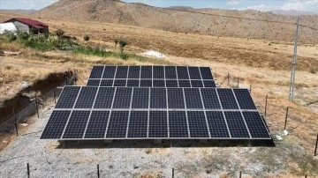 Bitlis'te güneş enerjisinden elde edilen elektrikle 60 köye su ulaştırılıyor