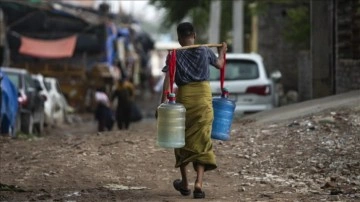 BM: Dünya genelinde 100 milyondan fazla kişi evlerini terk etmek zorunda kaldı