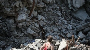 BM: Ukrayna'daki savaşta bugüne kadar 10 bin 382 sivil hayatını kaybetti