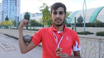 Boccede milli sporcu Ahmet Karakaş, Fransa'dan dünya şampiyonu olarak dönmek istiyor
