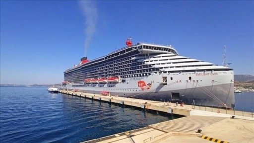Bodrum'a "Resilient Lady" kruvaziyeriyle 2 bin 556 yolcu geldi