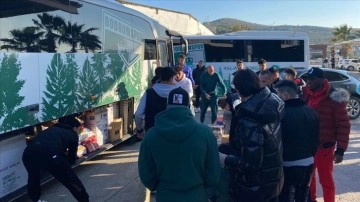 Bodrumsporlu futbolcular ve teknik heyetten deprem bölgesine yardım