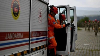 Bolu'da jandarma timleri zorlu şartlarda tatbikatlarla g&ouml;reve hazırlanıyor