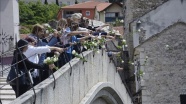 Bosna'daki savaşın sivil kurbanları Beyaz Kurdele Günü'nde anıldı