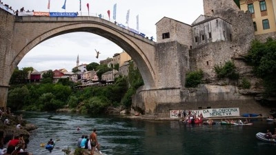 Bosna Hersek'te 460. Geleneksel Mostar K&ouml;pr&uuml;s&uuml; Atlayışları yapıldı