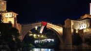Bosna Hersek'teki tarihi Mostar Köprüsü'ne Filistin bayrağı asıldı