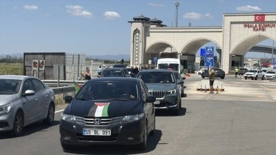 Bosna Hersek'ten hareket eden "Filistin Konvoyu" T&uuml;rkiye'ye giriş yaptı