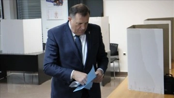 Bosna Hersek'te Dodik karşıtları seçimlerin yenilenmesini talep ediyor