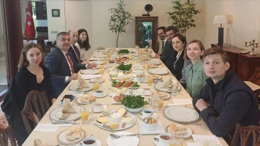 Brüksel'de "Dünya Kahvaltı Günü" kapsamında geleneksel Türk kahvaltısı tanıtıldı