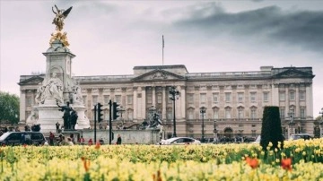 Buckingham Sarayı ilk kez 'Kraliçe Camilla' unvanını kullandı